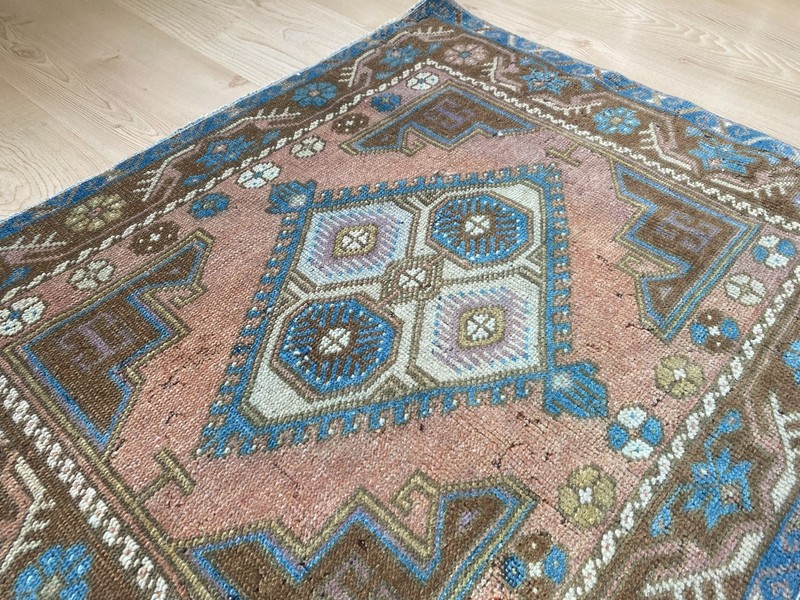 2.1x2.6ft Vintage Turkish Rug Small Handwoven Wool Geometric Medallion Anatolian gallery