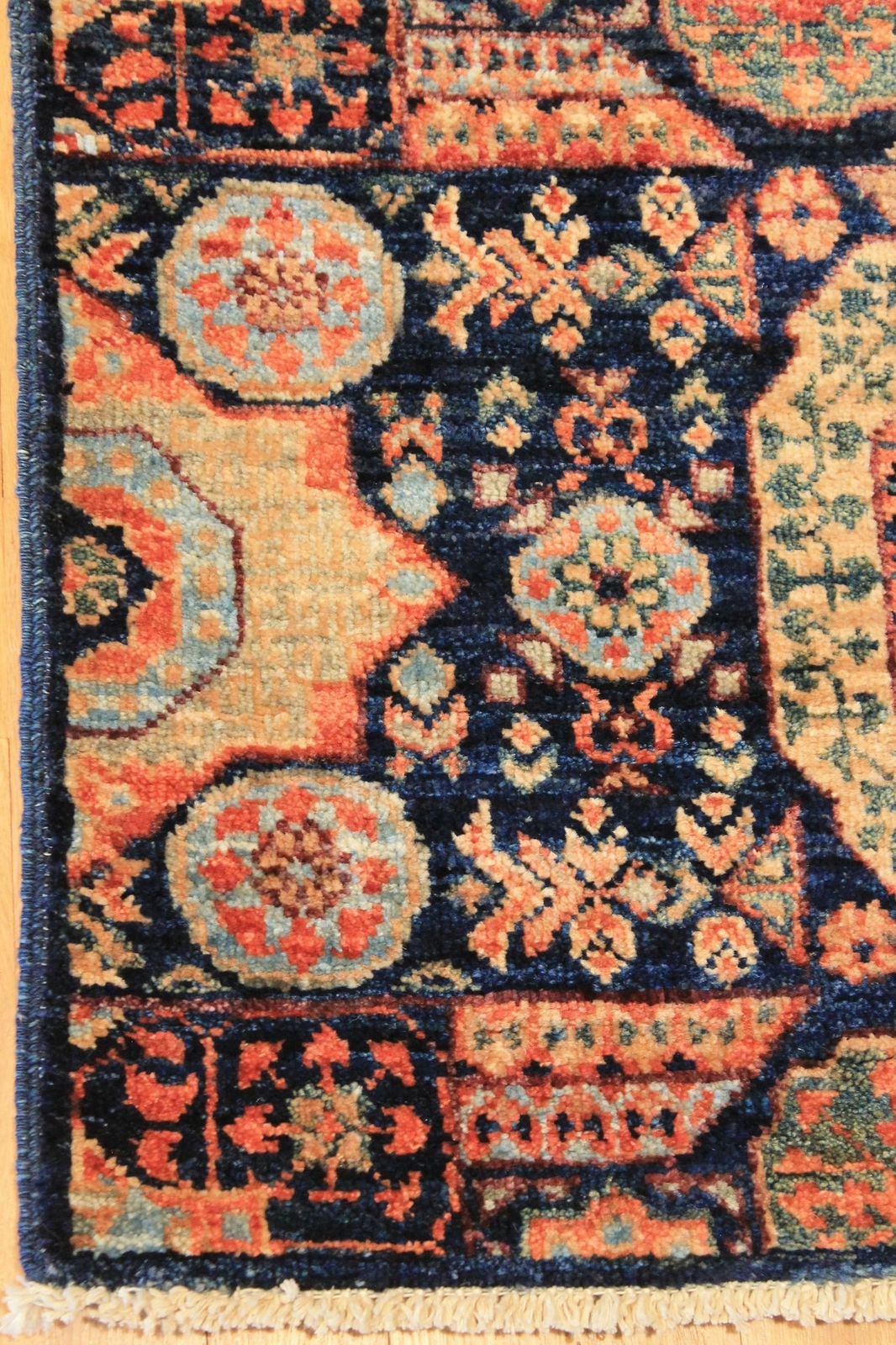 Hand-knotted Rug (Carpet) 2'6X9'8, Choeb Rang mint condition gallery