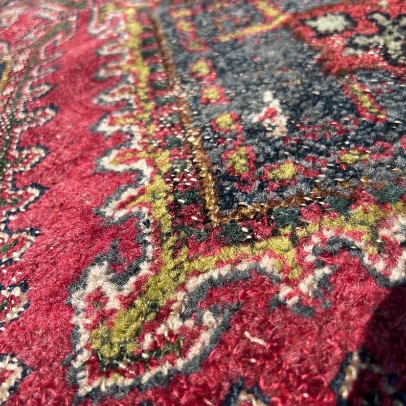 Authentic Vintage Hand-Knotted Wool Medallion Accent Area Rug 45” x 78” gallery