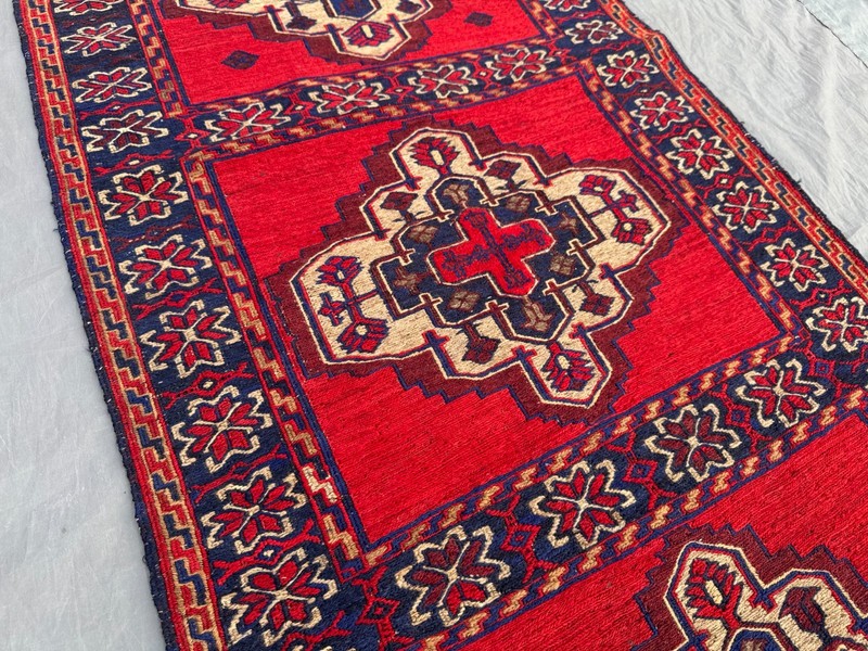 2'5x9'3 ft Vintage Tukish inspired Caucasian Hand Knotted Star Medallion Runner gallery