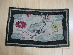 Frog Folk Art Hooked Primitive Rug 19 x 31 Lily Pad