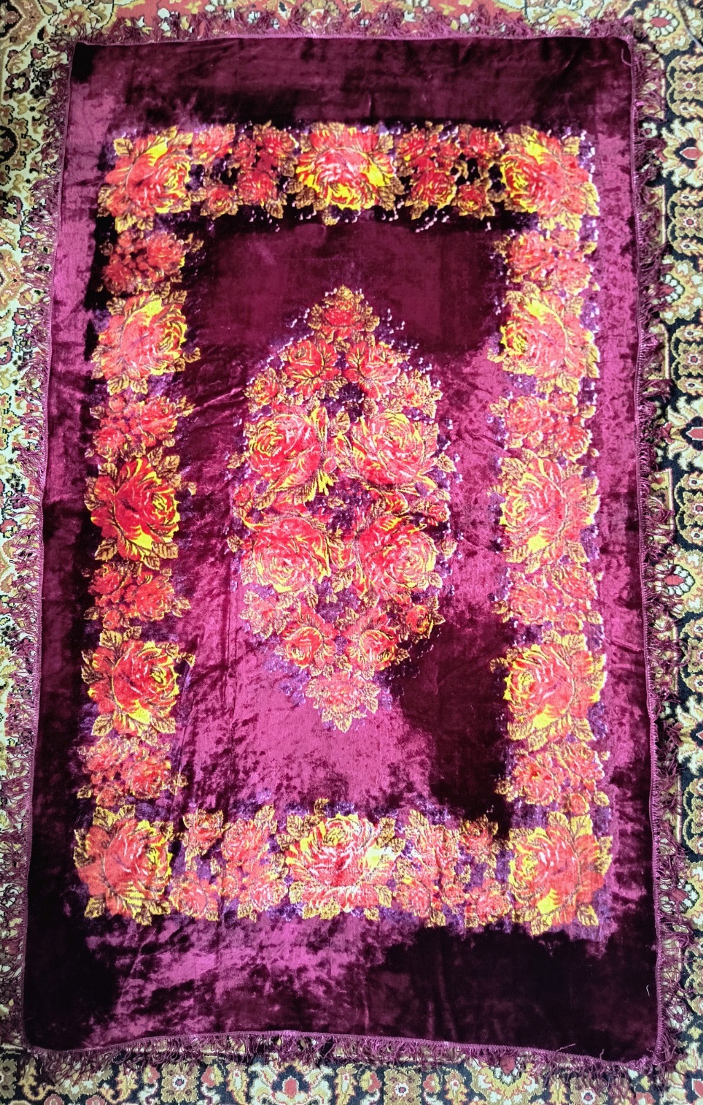 Antique Pink Plush Velvet Tapestry wall Carpet with Roses Print gobelin 7 x 4ft gallery
