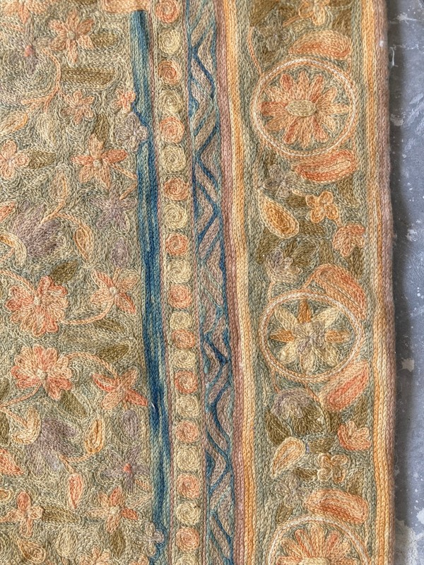 Vintage Handmade Safavid Crewel Floral Wool Area Rug126x75 cm gallery