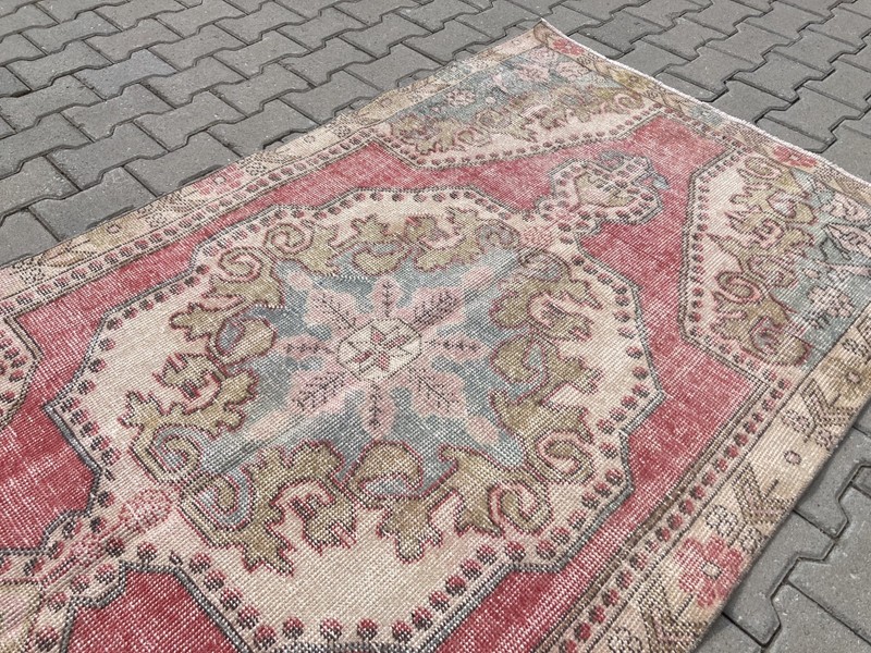 Red rug, Turkish rug, Vintage Area rug, Handmade rug, Wool rug, 3.9 x 6.8 ft gallery