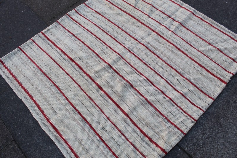 Vintage Tribal Nomadic Hand Made Oriental White Wool Jajim Kilim 131x116cm gallery