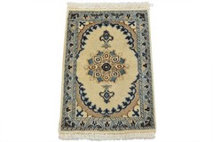 Vintage Nain Rug 1’3” x 1’10” Ivory Wool Traditional Hand-Knotted Carpet