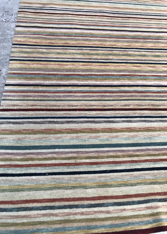 AN ATTRACTIVE STRIP DESIGN MODERN RUG gallery