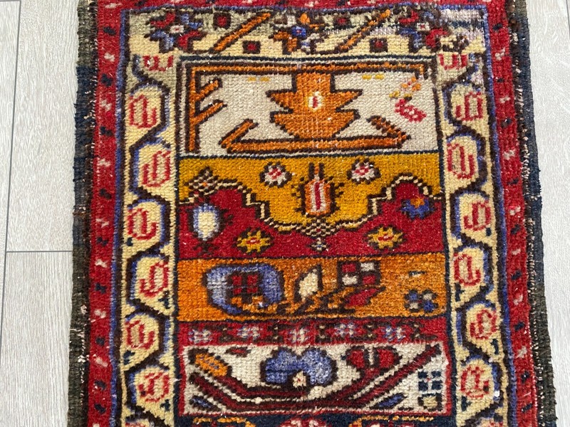 Square rug, Colorful rug, Vintage mini rug, Turkish rug, Small rug, 1.5x1.8 ft gallery