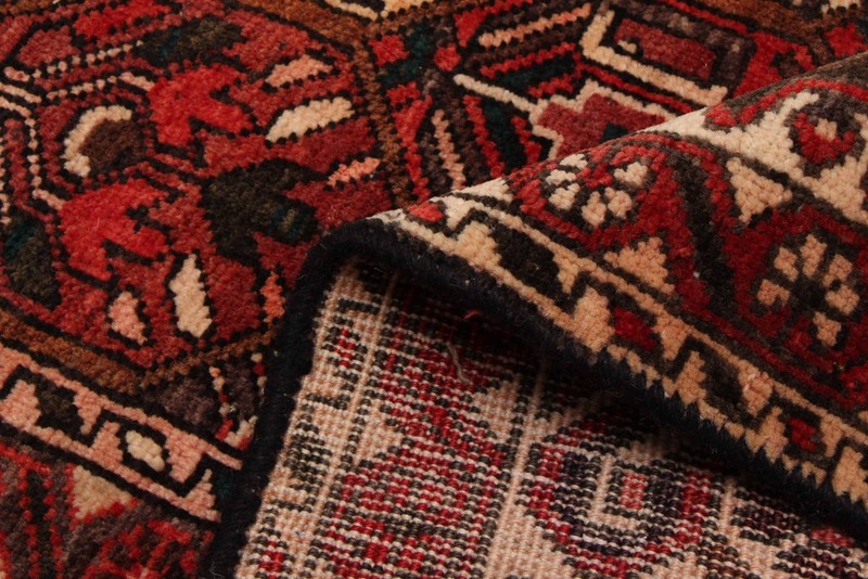 Vintage 6'11" x 10'4" Traditional Hand Knotted Vegetable Dye Wool Area Rug gallery