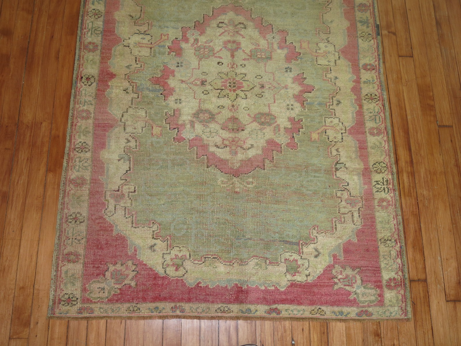 Antique Turkish Ghiordes Oushak Ushak Rug Size 3'9''x5'5'' gallery