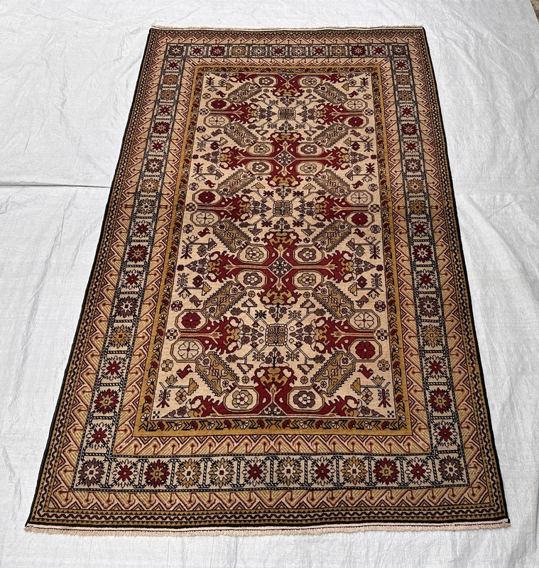 123 X 213 cm COLLECTORS' ITEM Vintage Stunning Super Fine Quality Kazak Carpet gallery