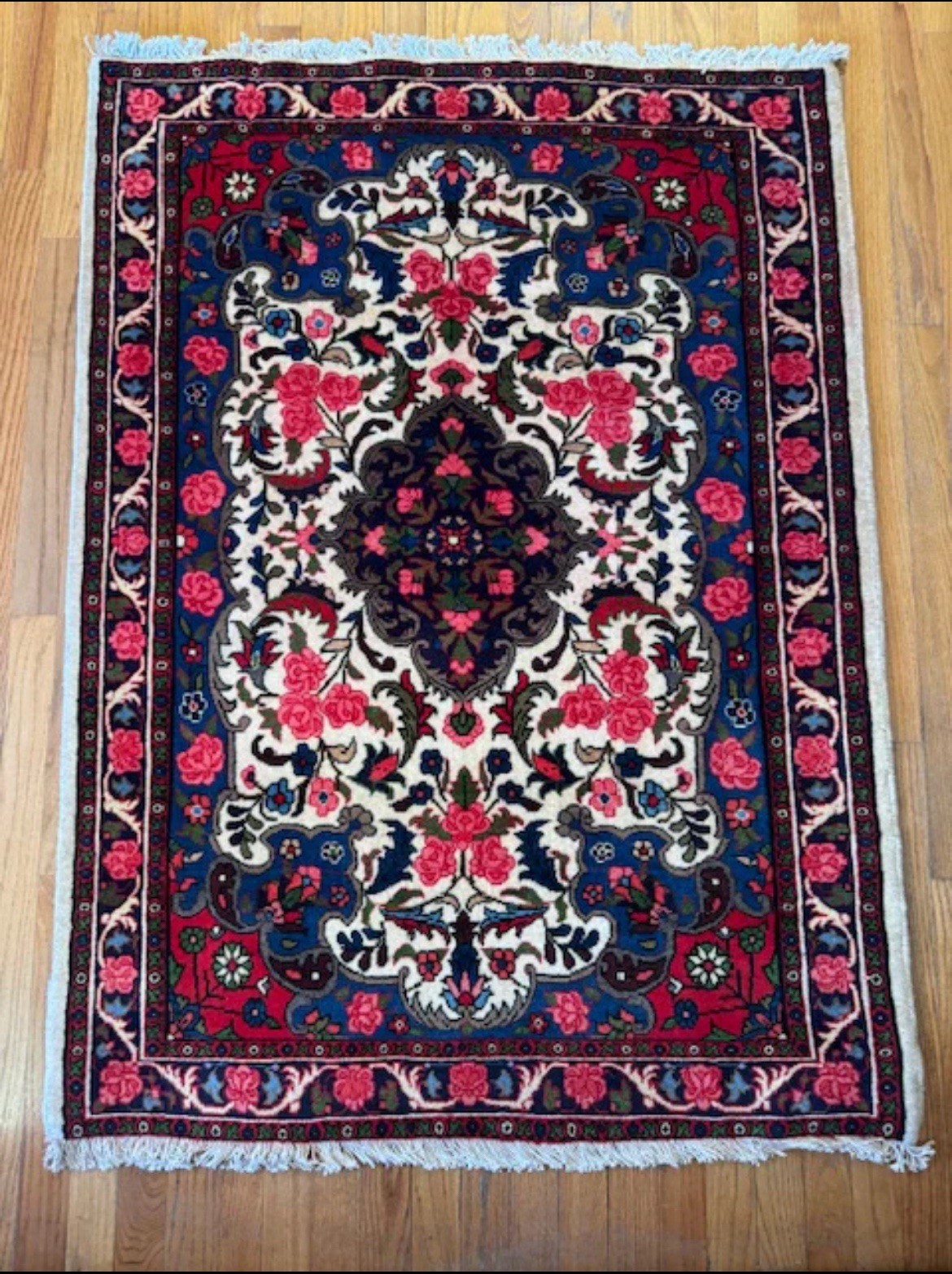 Finely Knotted Handmade Kashawn Rug Mint Condition Highest Quality (4'6 X 3'4) gallery