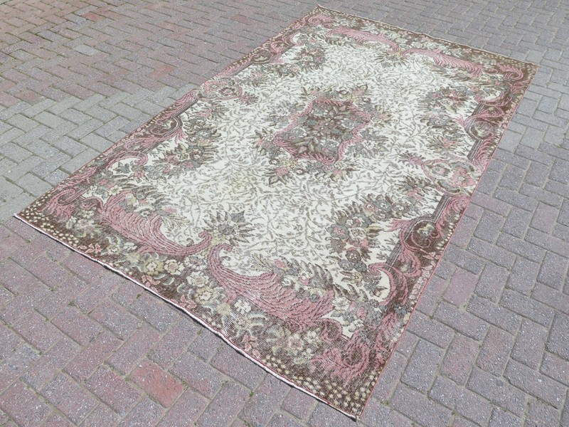 Vintage Anatolia Carpet, Distressed Wool Rug, Handmade Large Floor Rugs 69"x111" gallery