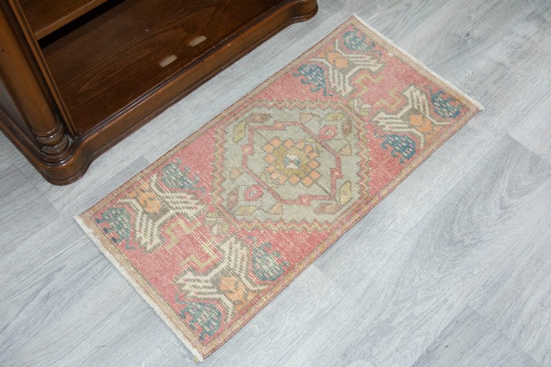 Vintage Turkish Rug 18x38 Inches, Small Modern Oushak Rug, Pink Light Color gallery
