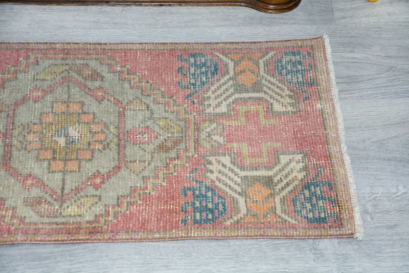 Vintage Turkish Rug 18x38 Inches, Small Modern Oushak Rug, Pink Light Color gallery