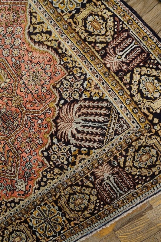 Qumm All Silk . Incredible Pair . Perfect Pair For Your Bedroom . 100% Authentic gallery