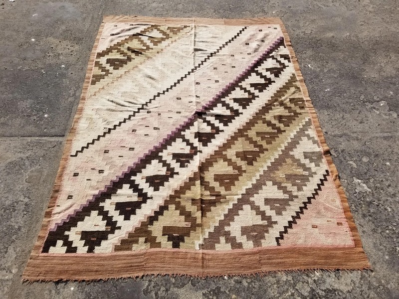 Vintage Peruvian Traditional Handmade Wool Multicolor Kilim 195x143cm gallery