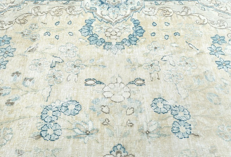 Muted Beige Floral Distressed Oriental Rug 7'5X11 ft Vintage Farmhouse Carpet gallery