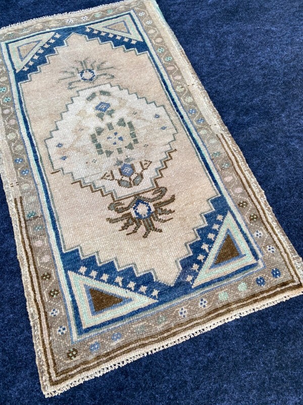 1’8”x2’11” feet small Rug, wool rug, Oushak rug, Vintage rug, doormat rug, gallery