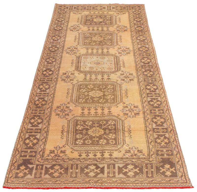 Vintage 4'6" x 11'10" Traditional Hand Knotted Vegetable Dye Wool Area Rug gallery