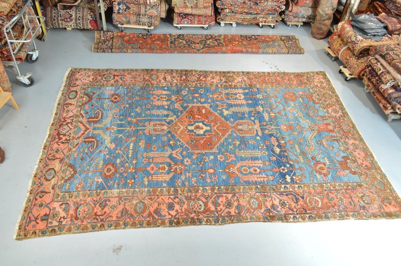 FABULOUS ANTIQUE SERAPI UNIQUE SKYBLUE RUG 1880’S NATURAL COLOURS gallery