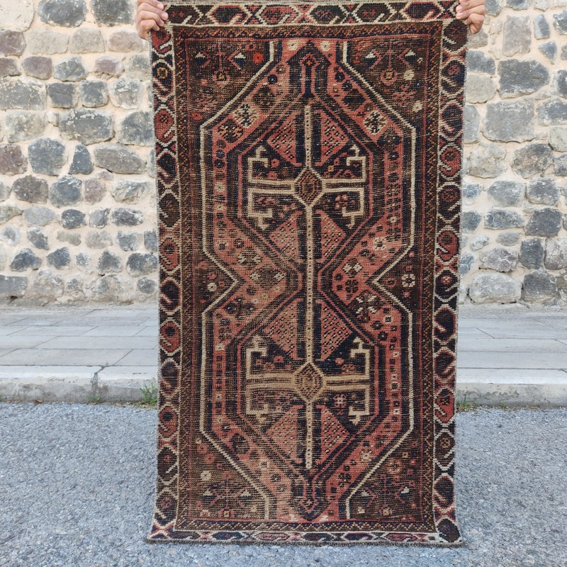 Antique Persian Patterned rug 2.4 x 4.33 ft Vintage Handmade Wool Rug 73 x 132cm gallery