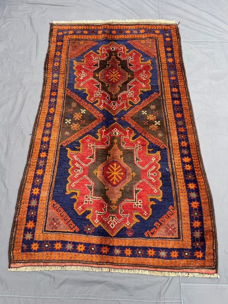 3'6x6 Ft Vintage Handknotted Caucasian Geometric Medallion Wool Rug