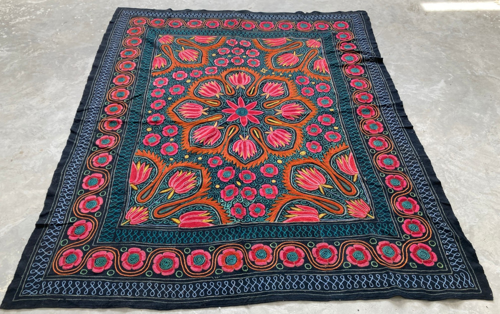 Vintage Handmade Uzbek Suzani Crewel Floral Embroidery Floor Rug 237x197 cm