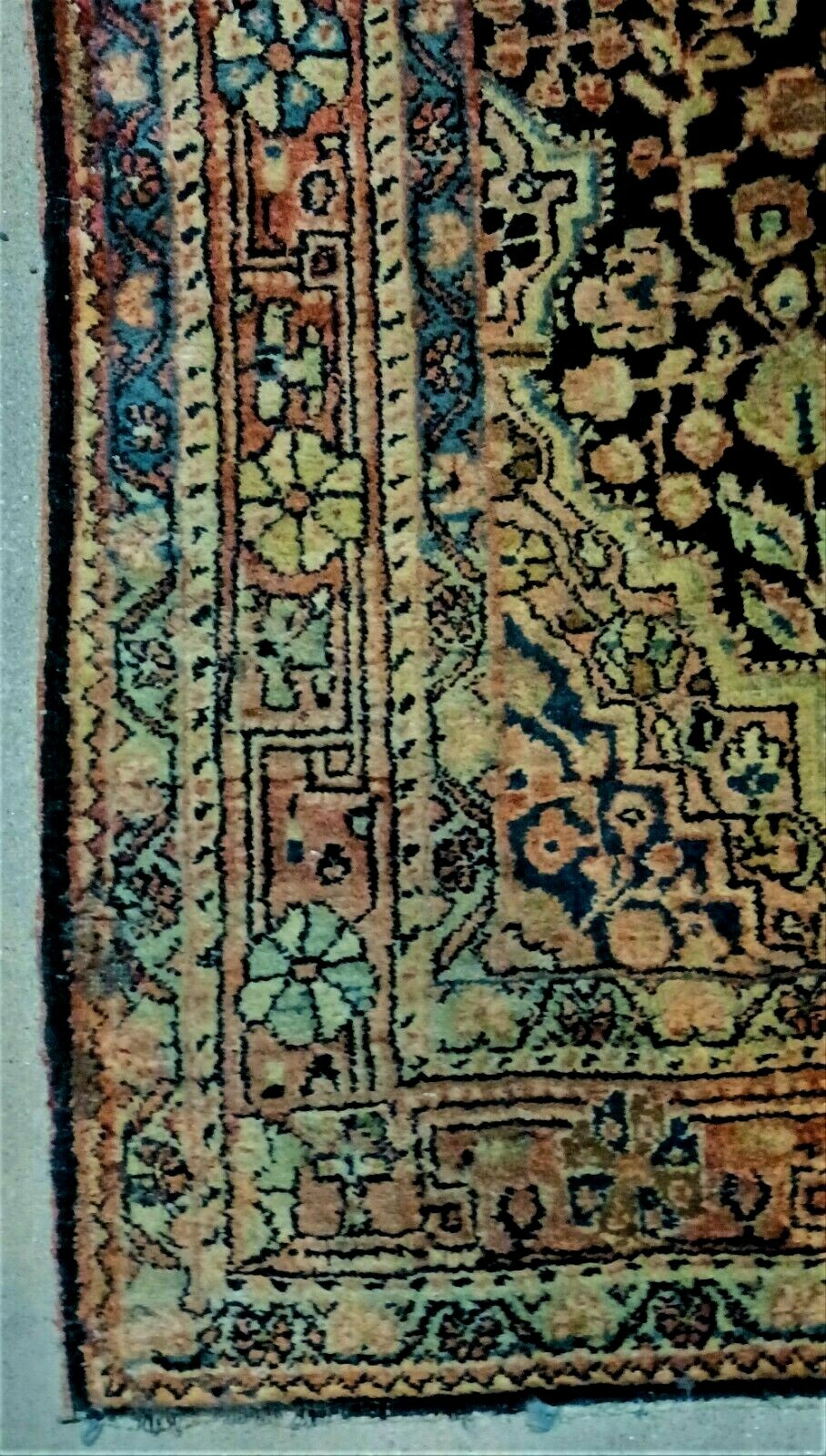 Antique Middle Eastern Sarouk rug 4x6 circa 1920 gallery