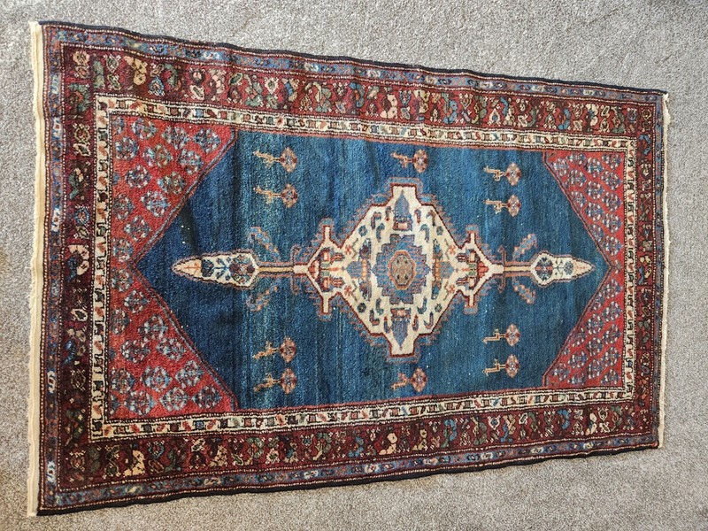1930s Malayer Rug, 4' X 5'', Blue Field with White Medallion gallery