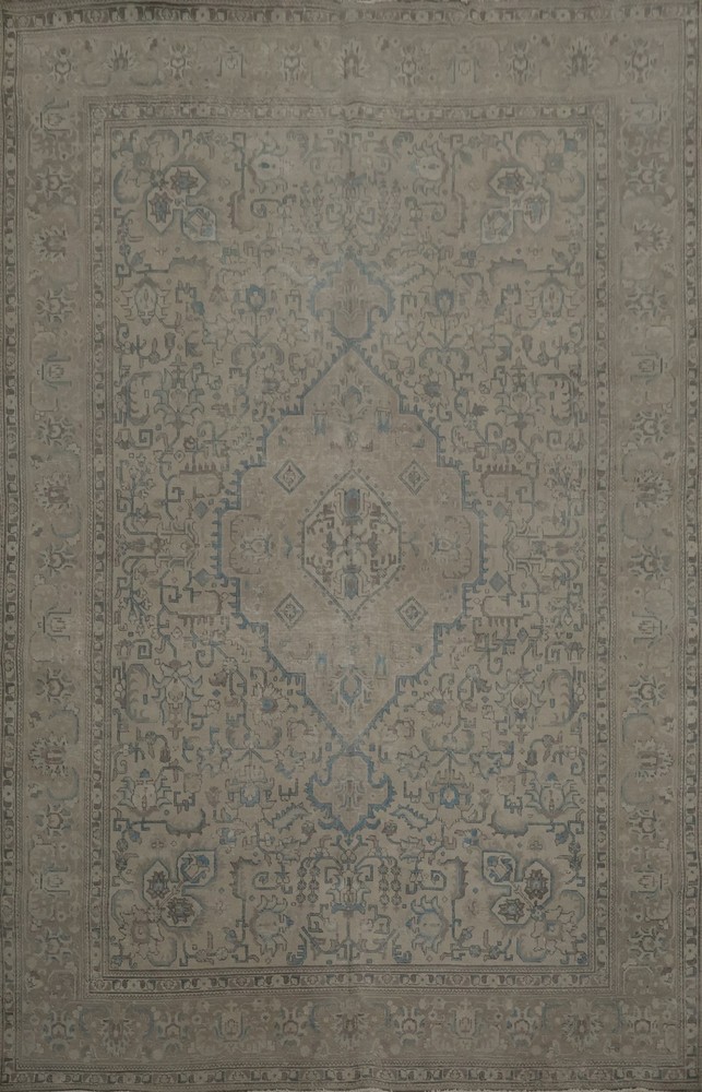 Vintage Distressed Beige Rug Adding Timeless Sophistication to Interiors 8x11
