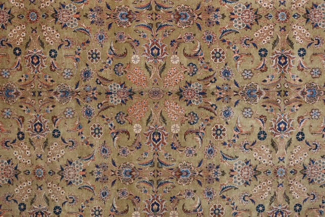 ANTIQUE KESHAN CARPET, 9'10" x 13'1" gallery