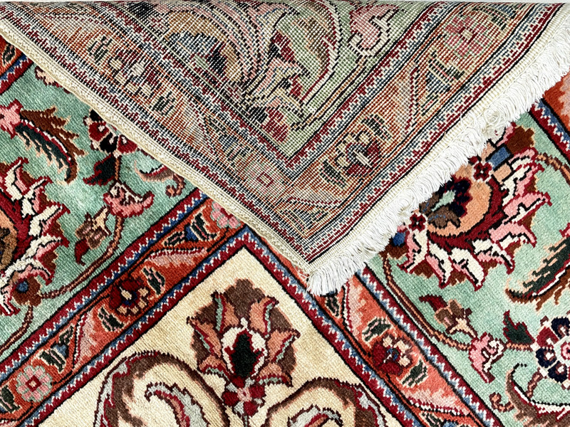 Antique Oriental Hand-Knotted Wool Area Rug Ivory/Green/Red 9'7" x 12'8" gallery