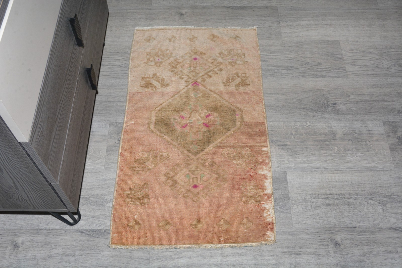 Vintage Turkish Mini Rug 1'7x3'1 ft | Small Oushak Rug | Distressed Doormat gallery