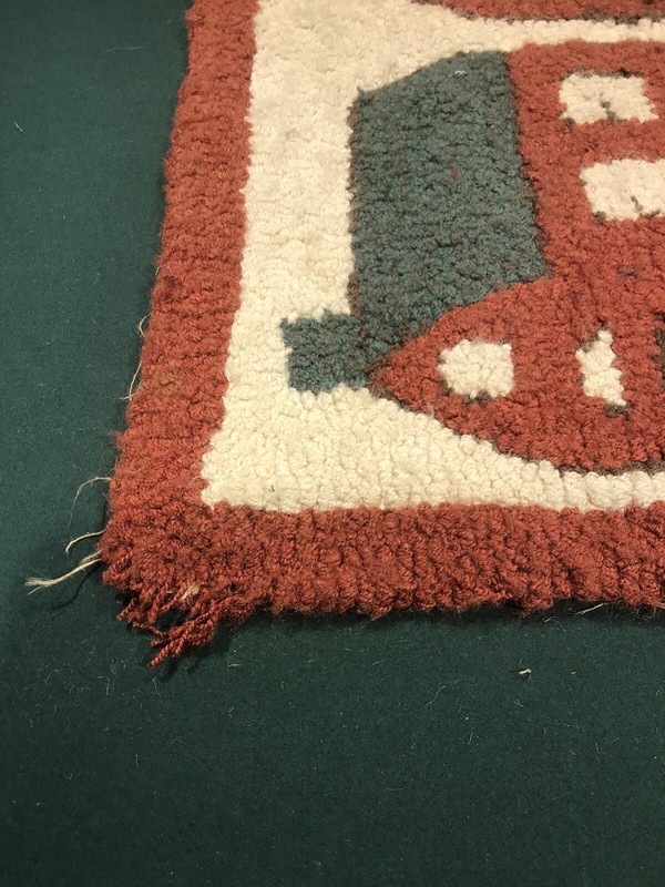 ANTIQUE VTG HOOKED RUG FOLK ART COUNTRY HOUSES 43 1/2 X 30 1/2” BEAUTIFUL gallery