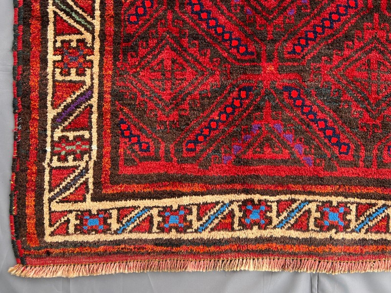 135 X 222 cm COLLECTORS' ITEM Vintage Jamshiri Natural Vegetable Dye Tribal Rug gallery