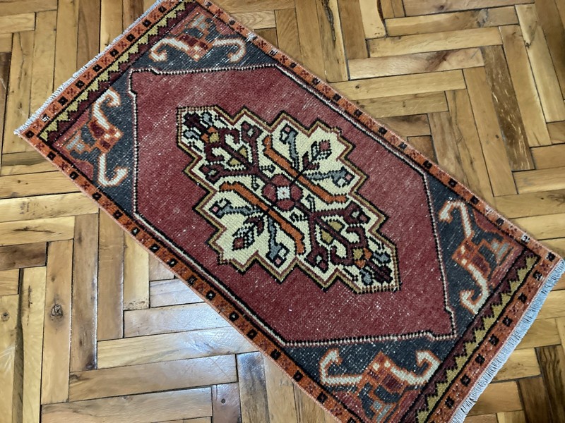 Small Vintage Wool Accent Rug 1.7 x 3.3 ft Turkish Pink Tribal Handwoven Rug gallery