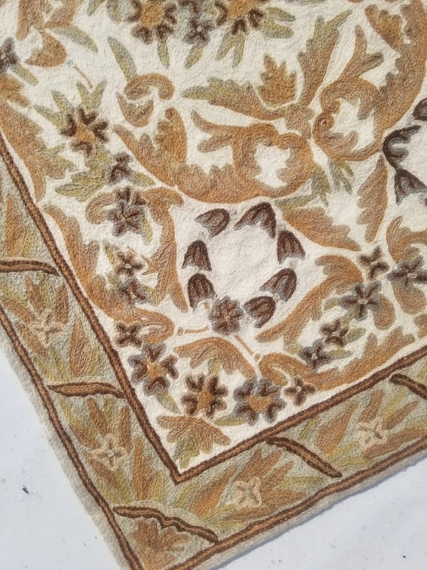 Vintage Traditional Handmade Kashmiri Chain Stitch Wool Beige Kilim 4.4x2.3ft gallery