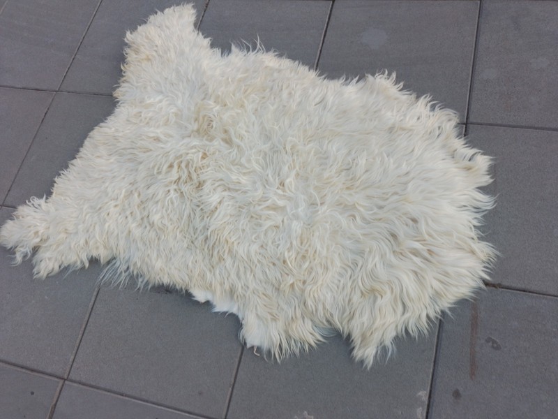 Natural Long-Haired Mohair Goat Hide – Soft Cream Sheepskin Style Throw BES gallery