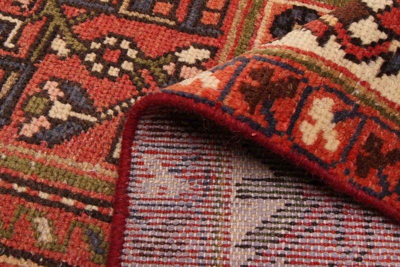 Vintage 6'6" x 9'6" Traditional Hand Knotted Vegetable Dye Wool Area Rug gallery