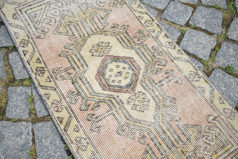 Turkish Rug 17'' x 35'' Vintage Kilim Small Anatolian Oushak Wool Low Pile Rug gallery