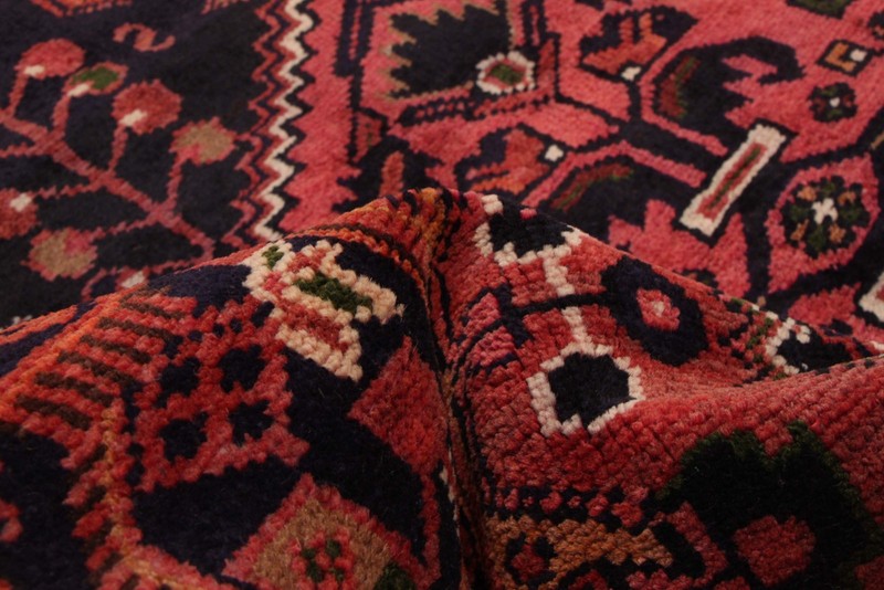 Vintage 4'7" x 8'6" Traditional Hand Knotted Vegetable Dye Wool Area Rug gallery