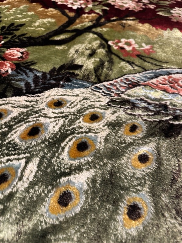 Vintage Velvet Pictorial Peacock Rug 48x75in Amazing Condition! gallery
