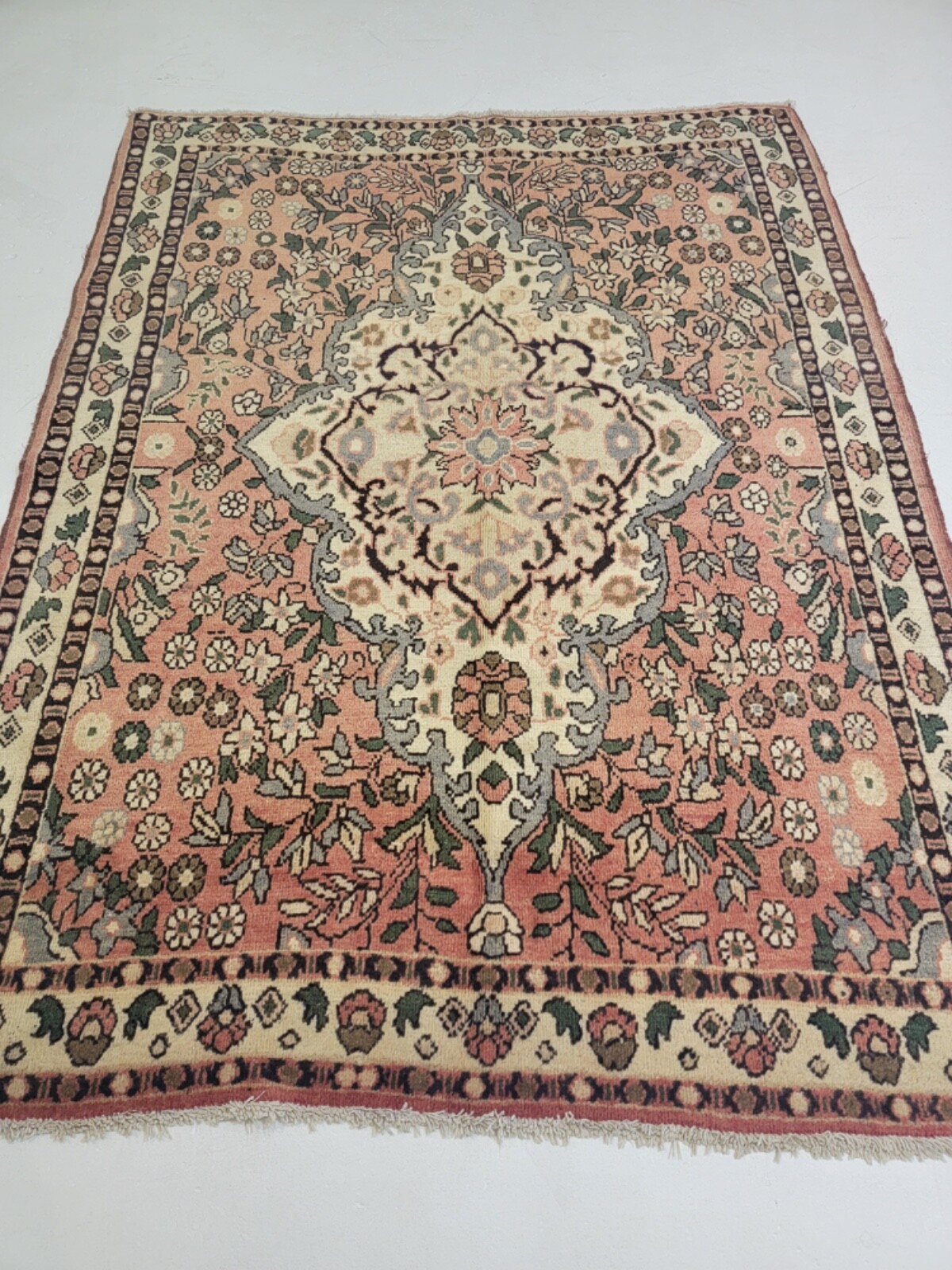 Antique Oriental Hand-Knotted Wool Area Rug Mahal Salmon/Ivory/Green 5' x 6'6" gallery