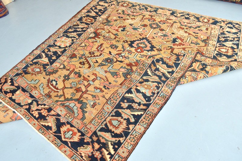VERY RARE CAMELGROUND ANTIQUE SERAPI HERIZ REGION RUG 9,5 x 6,9 ft. circa 1900's gallery