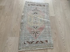 Small Pink rug, Turkish rug, Vintage Rug, Handmade rug, Doormat rug, 1.6 x 3 ft