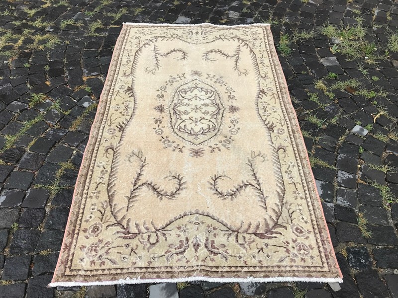 Turkish Antique rug Bohemian Area rug Oushak rug Vintage Rug Handmade Wool rug gallery