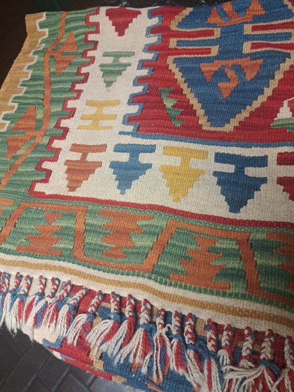 Vintage Traditional Handmade Turkish Wool Multicolor Kilim Rug 6 x3.5 ft gallery