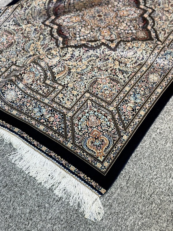 Silk 3 x 5 feet Midnight Sapphire Black Medallion Design Area Rug Carpet gallery