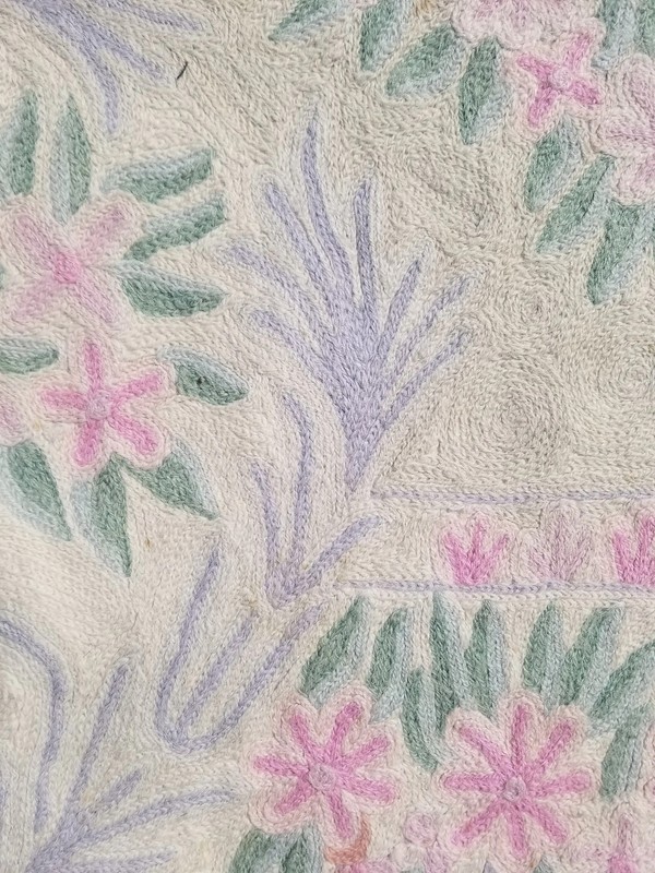 Vintage Traditional Handmade Kashmiri Chain Stitch Wool Pink Kilim 5.6x3.9ft gallery